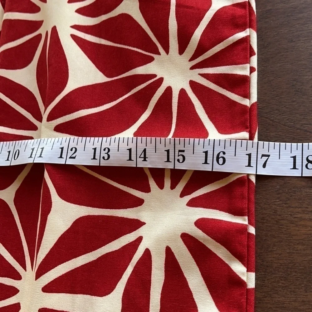 NWOT Pillow case cover Red & cream 17X 17 inches